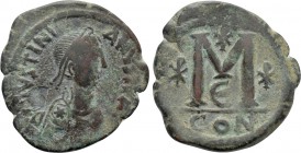JUSTINIAN (527-565). Follis. Constantinople.