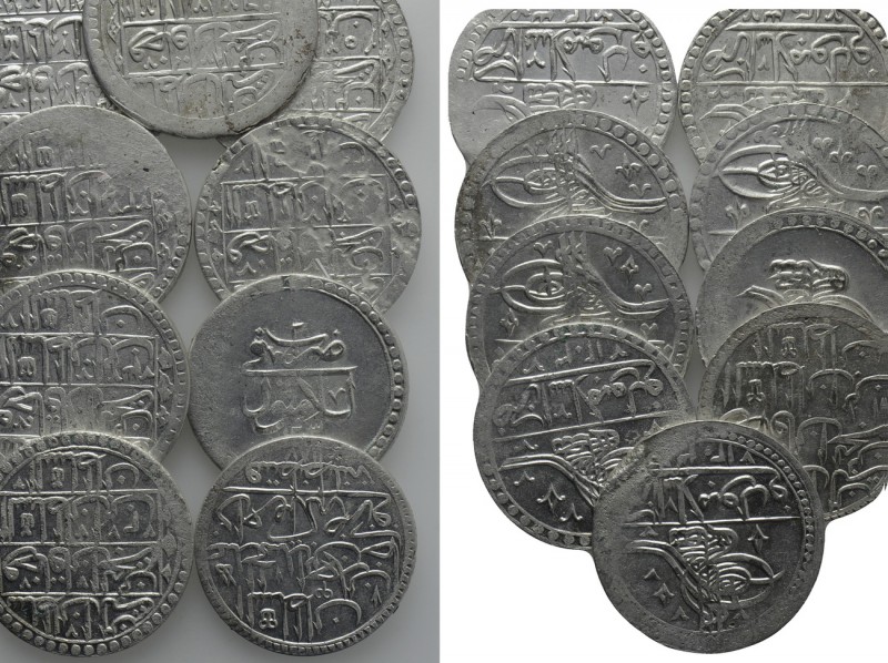 9 Ottoman Coins. 

Obv: .
Rev: .

. 

Condition: See picture.

Weight: ...
