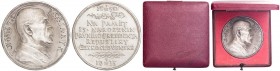 COINS, MEDALS&nbsp;
Silver medal T. G. Masaryk, 85th birthday, original box, 1935, 80,96g, Kremnica. O. Španiel, 60 mm, Ag 987/1000&nbsp;

UNC | UN...