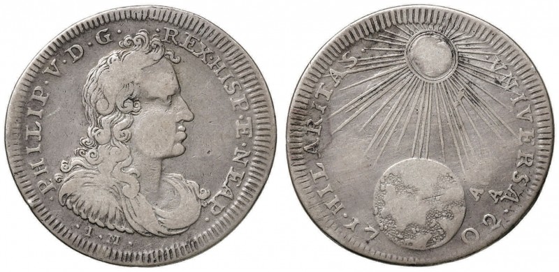 NAPOLI Filippo V (1700-1707) Mezzo ducato 1702 - Magliocca 72 AG (g 10,56) 
MB