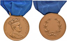 Vittorio Emanuele III (1900-1946) Medaglia Al valore militare -AE (g 16,20 - 33 mm) Riconio. Con nastrino
SPL