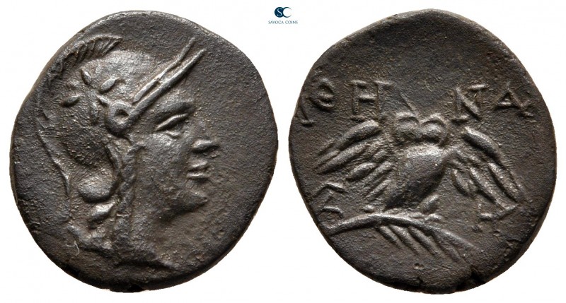 Mysia. Pergamon circa 180-150 BC. 
Bronze Æ

16 mm, 2,37 g

Head of Athena ...