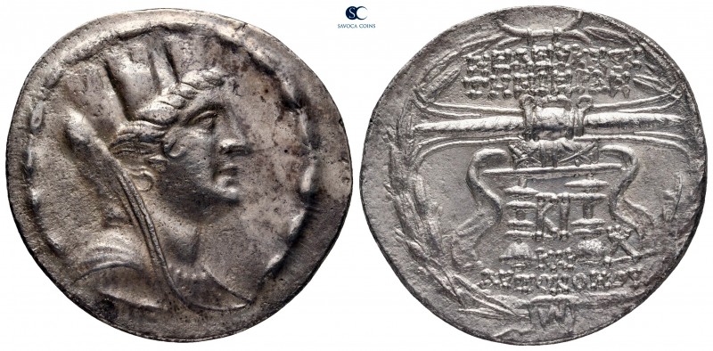 Seleucis and Pieria. Seleukeia Pieria circa 105-83 BC. Dated CY 12=98-97 BC
Tet...