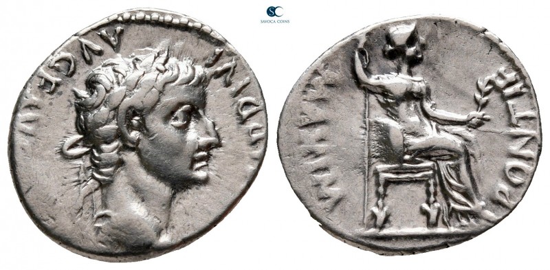Tiberius AD 14-37. "Tribute Penny" type. Lugdunum (Lyon)
Denarius AR

18 mm, ...