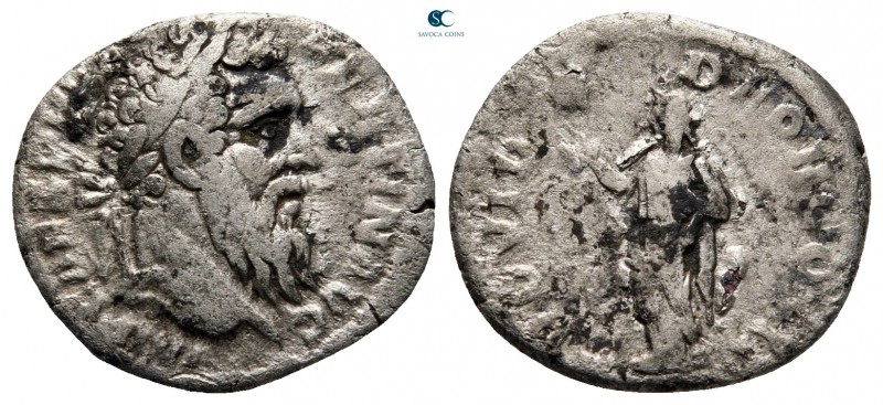 Pertinax AD 193-193. Rome
Denarius AR

18 mm, 3,18 g

[IMP CAES P HELV PER]...
