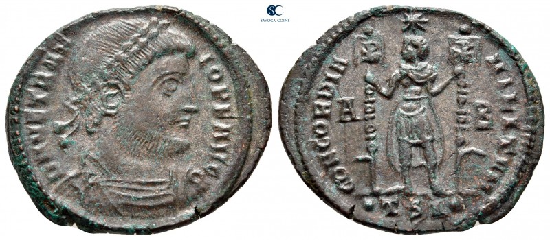 Vetranio AD 350. Thessaloniki
Follis Æ

27 mm, 5,23 g

D N VETRANIO P F AVG...