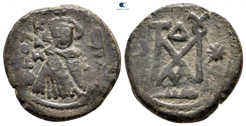 Arab-Byzantine. Antardos (Tartus) circa 670-680. 
Fals AE

21 mm, 6,08 g

I...