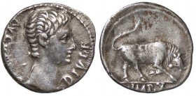 ROMANE IMPERIALI - Augusto (27 a.C.-14 d.C.) - Denario - Testa a d. /R Toro caricante a d. C. 137; RIC 327 (AG g. 3,68)

BB+