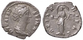ROMANE IMPERIALI - Faustina I (moglie di A. Pio) - Denario - Busto drappeggiato e diademato a d. /R L'Eternità stante a s. con globo e velo sopra la t...