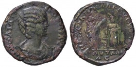 ROMANE PROVINCIALI - Giulia Domna (moglie di S. Severo) - AE 28 (Pautalia) - Busto a d. /R Due figure stanti (AE g. 12,82)

qBB/MB