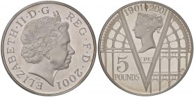 ESTERE - GRAN BRETAGNA - Elisabetta II (1952) - 5 Sterline 2001 - Centenario della morte della Regina Vittoria Kr. 1015a AG Proof In confezione

Pro...