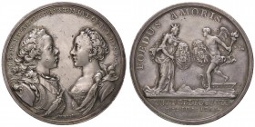 MEDAGLIE ESTERE - AUSTRIA - Giuseppe II (con la madre Maria Teresa) (1765-1780) - Medaglia 1765 - Nozze tra Leopoldo e M. Ludovica AG Ø 40

qSPL