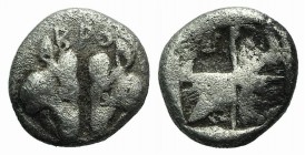 Lesbos, Unattributed early mint, c. 500-450 BC. BI Obol (7mm, 0.59g). Confronted boars’ heads; BPO above. R/ Four-part incuse square. Cf. HGC 6, 1071....
