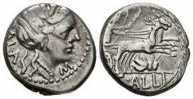GENS AELIA. Denario. (Ar. 3,87g/16mm). 92 a.C. Roma. (FFC 101; Crawford 336/1c). Anv: Cabeza diademada de Diana a derecha, detrás leyenda: BALA. Rev: ...