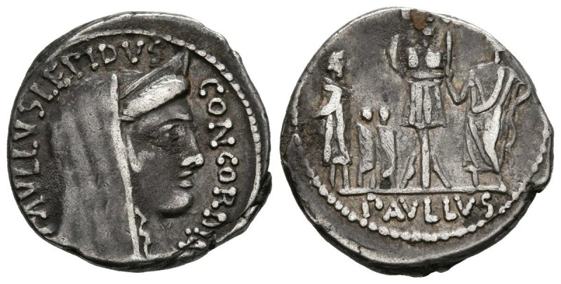 GENS AEMILIA. Denario. (Ar. 3,85g/18mm). 62 a.C. Roma. (FFC 126; Crawford 415/1)...