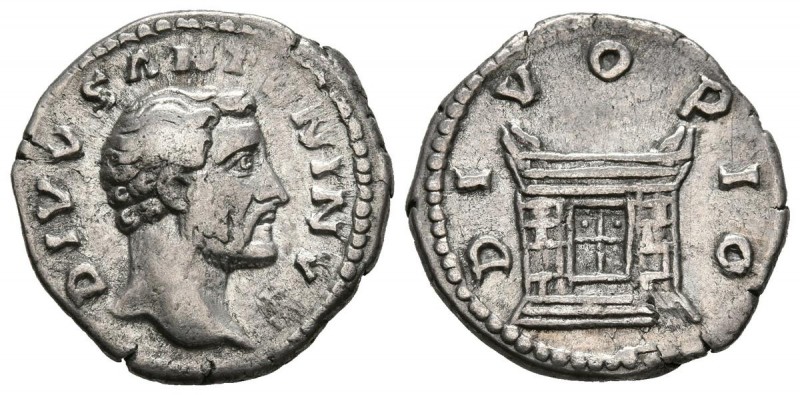 DIVO ANTONINO PIO. Denario. (Ar. 3,16g/18mm). 161 d.C. Roma (RIC 441a). Anv: Bus...