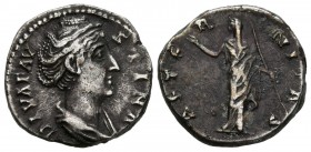 FAUSTINA I. Denario. (Ar. 3,55g/17mm). 141 d.C. Roma. (RIC 350 var). Anv: Busto diademado y drapeado de Faustina I a derecha, alrededor leyenda: DIVA ...