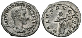 GORDIANO III. Denario. (Ar. 3,19g/20mm). 241 d.C. Roma. (RIC 129a). Anv: Busto laureado y drapeado de Gordiano III a derecha, alrededor leyenda: IMP G...