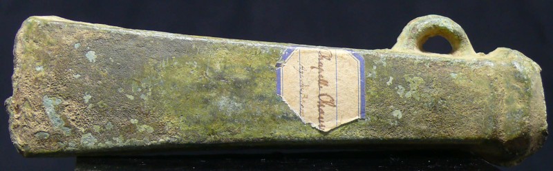 Age du bronze - Hâche à douille type "Couville"- 3000 / 1000 av. J.-C.
Belle hâ...