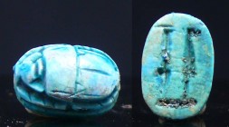 Egypte - Basse époque - Scarabée en fritte - 664 / 332 av. J.-C. (26ème-30ème dynastie)
Scarabée en fritte. L'objet est inscrit de hyéroglyphes. Bell...