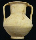 Grèce - Amphorette en terre cuite - 400 / 300 av. J.-C.
Très belle amphorette en terre cuite de couleur beige . Pot à col long et bord plat et à 2 an...