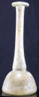 Romain - Balsamaire en verre irisé - 100 / 300 ap. J.-C.
Très beau balsamaire en verre irisé à panse conique et col long effilé. 162 mm.