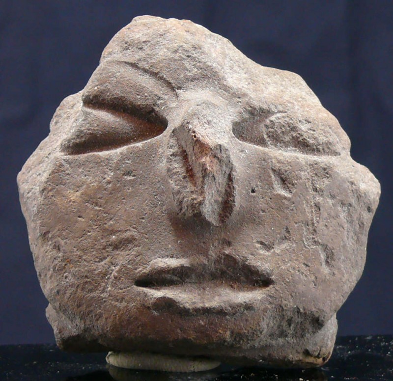 Précolombien - Masque en terre cuite - 500 / 700 ap. J.-C.
Masque en terre cuit...