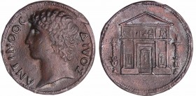 Antinous - Padouan
A/ ANTINOOC ΔIVOΣ Tête nue à gauche.
R/ Temple.
SUP
--
Ae ; 18.88 gr ; 34 mm
Fonte postérieure.