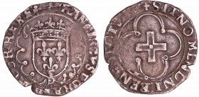 François 1er (1515-1547) - Douzain à la croisette - 1er type (Lyon)
A/+ FRANCISCVS: DEI: GRA: FRANCORVM: REX. Ecu de France dans un double polylobe b...