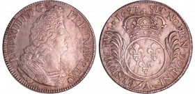 Louis XIV (1643-1715) - Ecu aux palmes - 1697 A (Paris) flan neuf
A/ REX Buste à la tête nue du roi à droite.
R/ Ecu rond de France couronné posé su...