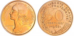 Cinquième république (1959- ) - 50 centimes Lagriffoul 1962, Essai piéfort
FDC
Ga.427-F.197
Br-Al ; 13.19 gr ; 25 mm
Monnaie frappée à 104 exempla...