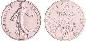 Cinquième république (1959- ) - 1/2 franc Semeuse 1977 piéfort
FDC
Ga.429-F.198
Nickel ; 11 gr ; 19 mm
Certificat N° 128.