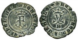 Catholic Kings (1474-1504). Blanca. Burgos. (Cal-1). Anv.: + FERNANDVS ✱ ET : hELISAB. Rev.: + REX : ET : REGINA : CAST : LE (Perejil). Ae. 1,03 g. VF...