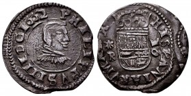 Philip IV (1621-1665). 16 maravedís. 1662. Coruña. R. (Cal-415 var). (Jarabo-Sanahuja-M115). Ae. 4,49 g. Date on obverse. Variety, only one pellet bef...