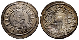 Philip IV (1621-1665). 16 maravedis. 1662. Segovia. BR. (Cal-488). (Jarabo-Sanahuja-M518). Ae. 4,23 g. Choice VF/VF. Est...30,00. 


SPANISH DESCRI...