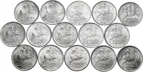 Lot of 15 Spanish State coins of 5 cents from 1945. TO EXAMINE . Almost UNC/UNC. Est...150,00. 


SPANISH DESCRIPTION: Lote de 15 monedas del Estad...