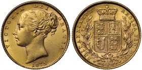 AU58 Victoria (1837-1901), gold Sovereign, 1872, shield reverse, die number 7 on reverse, young head facing left, date below, W.W. raised on truncatio...