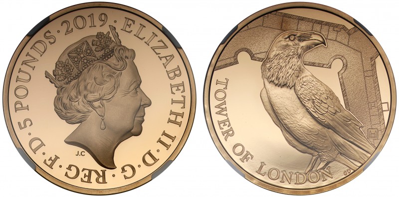 PF70 ULTRA CAMEO Elizabeth II (1952 -), gold proof Five Pounds, 2019, in the Tow...