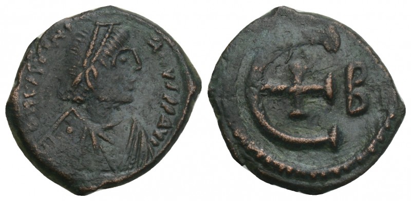 Byzantine
Justinian I (527-565). 5 Nummi. Antiochia, c. 540/541. Æ 2.1gr. 17.4m...