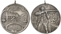 EUROPA. - MULHOUSE. - Stadt. 
Tragbare Silbermedaille 1913 (unsigniert, 34,0 mm), auf das III. Gauschiessen. Wappen über Rathaus / Schütze im Anschla...