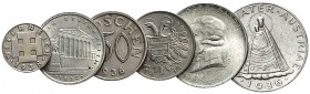 - 1. Republik, 1918-1934. 
Lot von 62 Stück: 100 Kronen 1923 - 5 Schilling 1936, komplett nach Typen und Jahrgängen. Ss - f. St