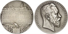SCHÜTZENMEDAILLEN. Frankfurt a. Main. 
Silbermedaille 1912 (von Korschann, 40,4 mm), auf das XVII. Deutsche Bundesschießen und das Goldene Jubiläumss...