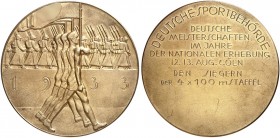 ZEITGESCHICHTE. 
Vergoldete Silbermedaille 1933 (von O. Glöckler, 75,0 mm) der Deutschen Sportbehörde, anläßlich der deutschen Meisterschaften in Köl...