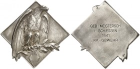 ZEITGESCHICHTE. 
Versilberte Zinkklippe 1941 (unsigniert, 51,0 x 52,4 mm), als Auszeichnung bei der H J Gebiets­meister­schaft im KK-Gewehr. Adler au...