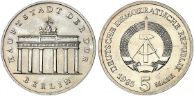 J. 1536 
5 Mark 1971, Brandenburger Tor. seltener Jahrgang, nur 3000 Exemplare geprägt ! f. St