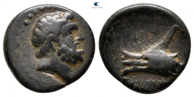 Phoenicia. Arados circa 206-126 BC. 
Bronze Æ

16 mm, 3,15 g



very fine...