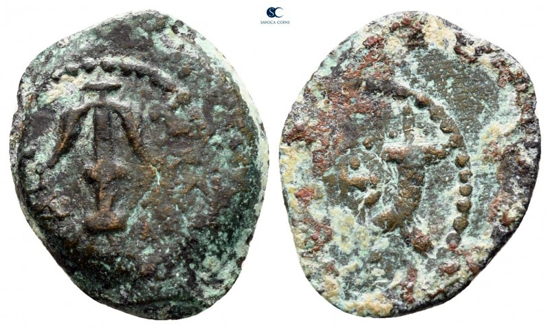 Judaea. Jerusalem. Herodians. Herod I (the Great) 40-4 BCE. 
Prutah Æ

15 mm,...