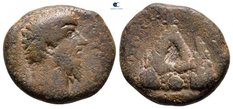 Cappadocia. Caesarea. Lucius Verus AD 161-169. 
Bronze Æ

20 mm, 6,51 g


...