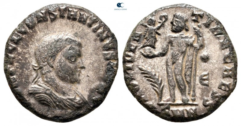 Constantine I the Great AD 306-337. Nicomedia
Follis Æ

18 mm, 2,49 g



...