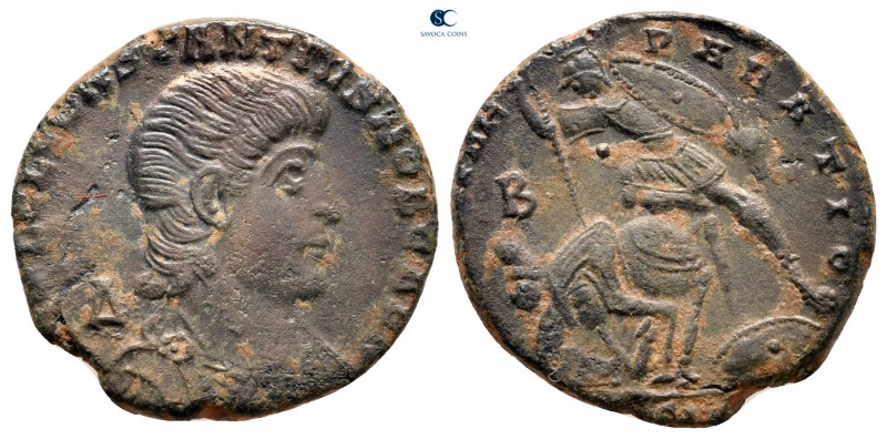 Constantius II AD 337-361. Constantinople
Follis Æ

20 mm, 3,57 g



very...